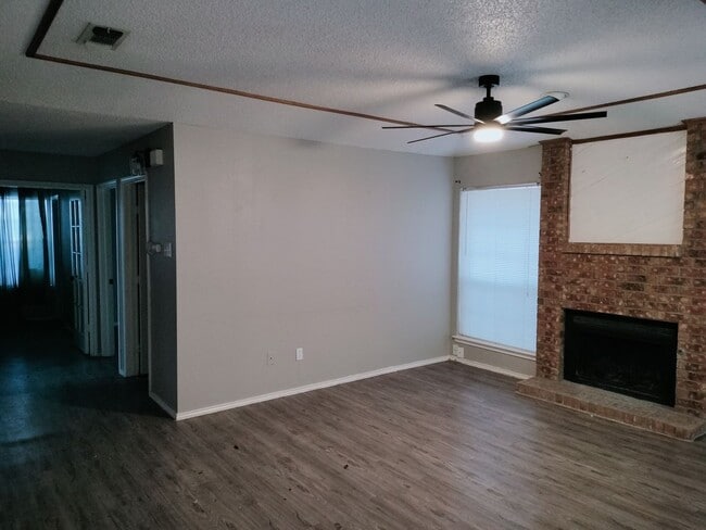 Photo - 3/2/2 or 2 Bedroom with an Office