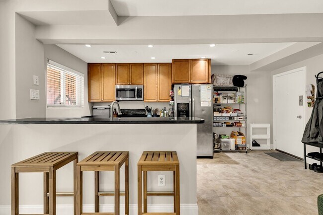 Photo - 1384 Bryant St NE