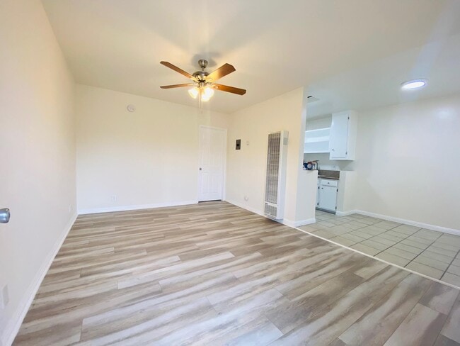 Photo - 2217 S Genesee Ave Unit 2