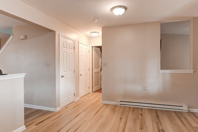 Photo - Three bedroom, one bathroom home in Dover