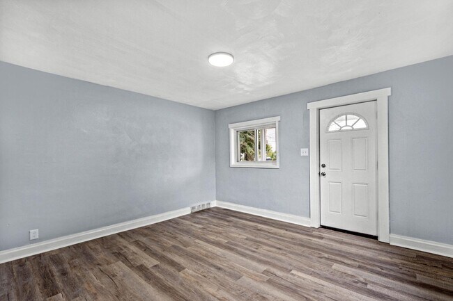 Photo - 1816 Wesley St