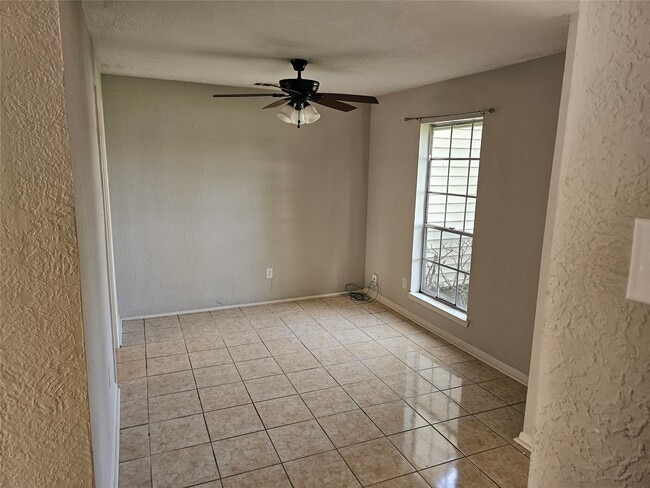 Photo - 12208 Beamer Rd