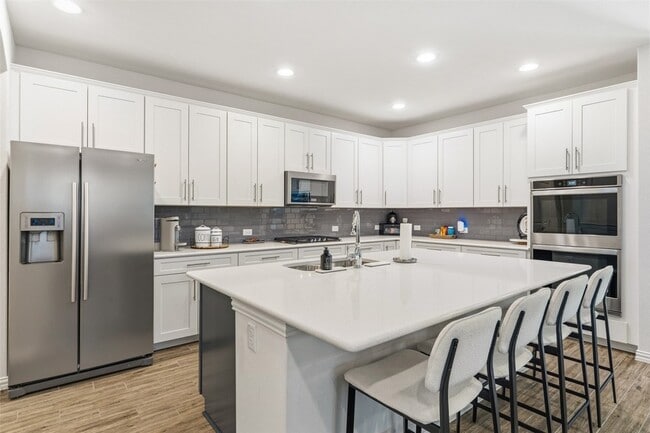 Photo - 1934 Peace Pl