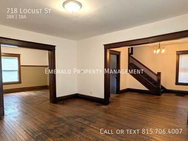 Photo - 718 Locust St