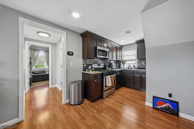 Photo - 133 Franklin Ave