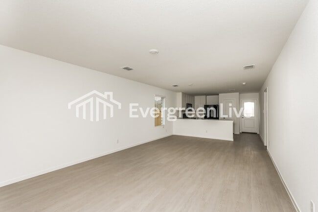 Photo - 1211 Falcon Hts Dr