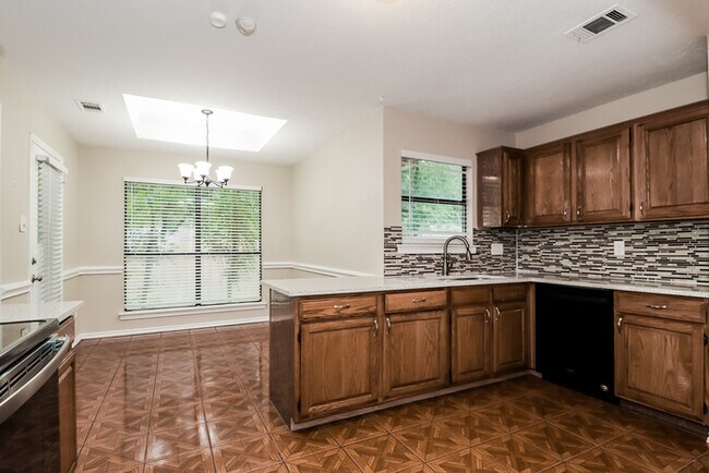 Photo - 524 E Lanett Dr