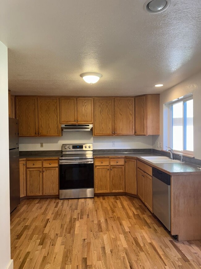 Photo - Lovely one story home 4 bedrooms plus guest space and bonus room!