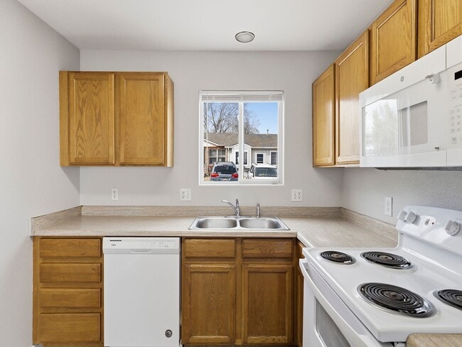 Photo - Spacious Townhome with Functional Layout