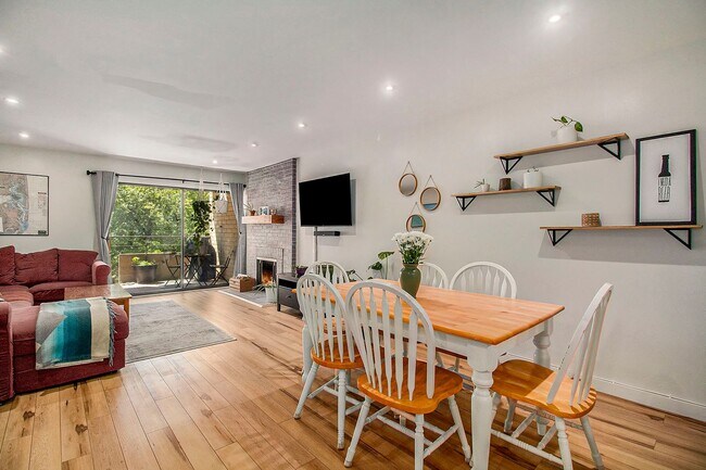 Photo - Unique Condo Steps Away from Governor's Park! Unidad 405