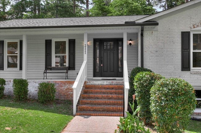Photo - 2111 Huron Dr