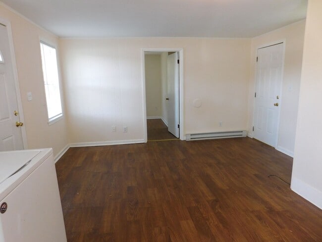 Photo - 2208 1/2 Spencer Avenue