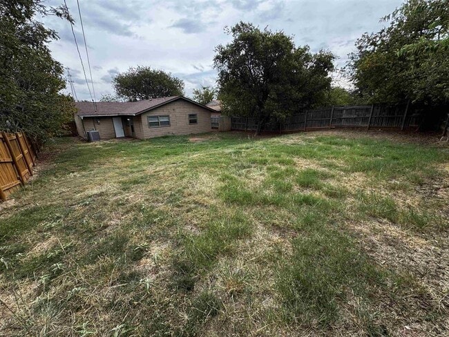 Photo - 1504 Red Fox Rd