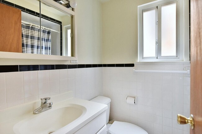 Photo - 712 Bergen St Unit 1A