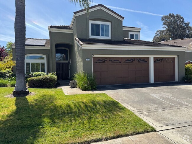 Building Photo - 5 bed 3 bath Gated Community in Union City... Rental