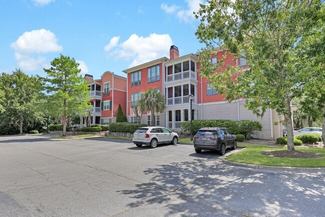 Photo - Condominium in The Merritt on Whitemarsh Island for Lease