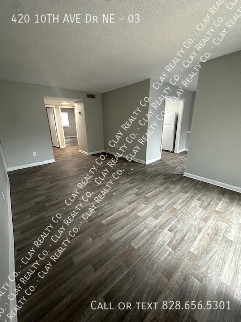 Building Photo - 420 10th Ave Dr NE Unit 03 Rental