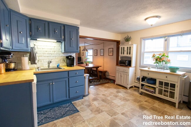 Photo - 62 Thorndike St