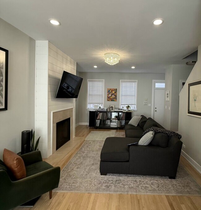 Photo - 1733 W Crystal St