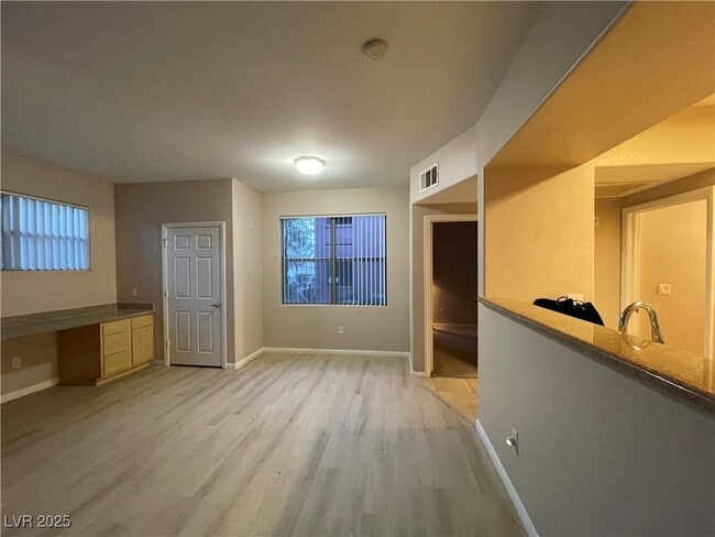 Building Photo - 8000 W Badura Ave Unit 1013 Rental