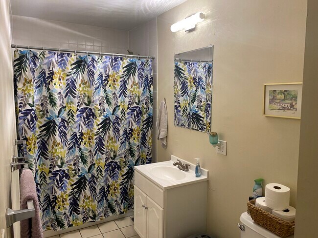 Photo - 22 Chiswick Rd Unit 5