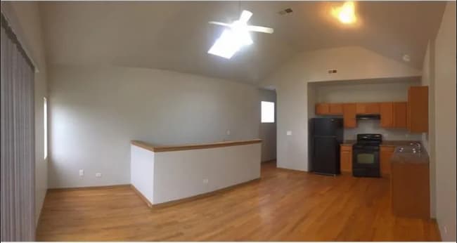 Building Photo - 1259 S Kolin Ave Unit 3