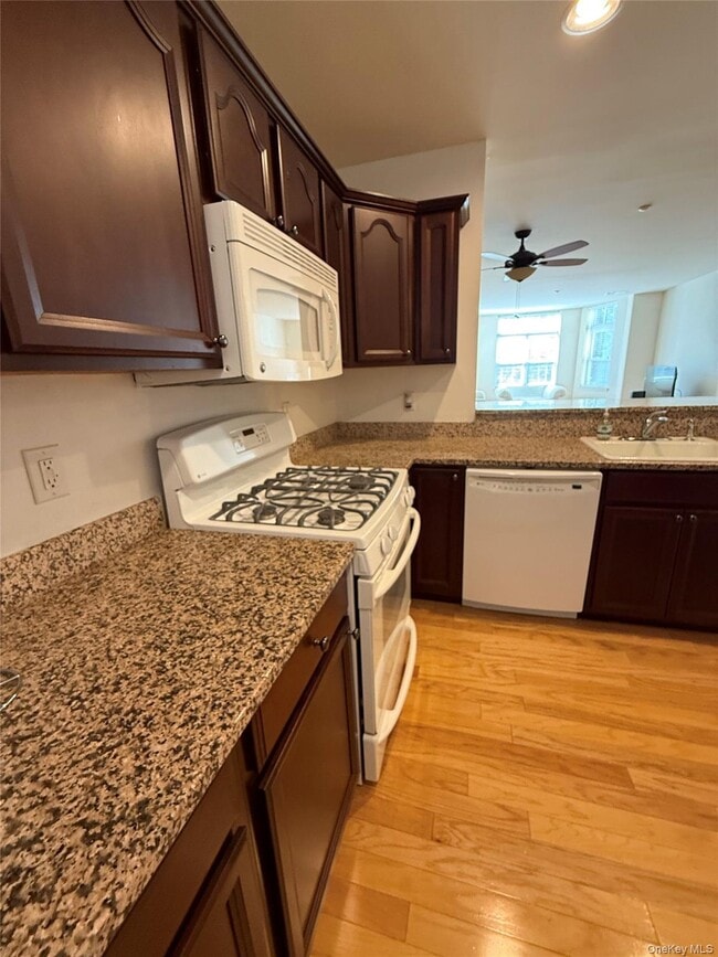 Photo - 3203 Leeward Dr