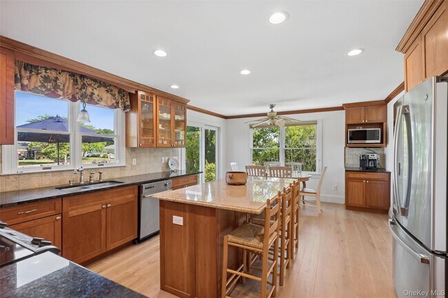 Photo - 23 Whiting Rd