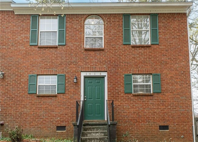 Photo - 1418 Shiloh Way NW