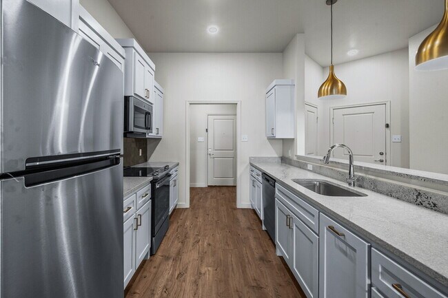 Photo - Like New Duplex in Frenship East! Unidad A