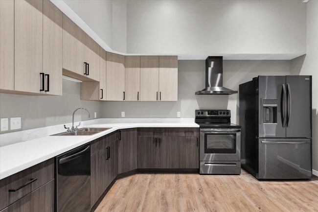 Photo - LUXURY APT IN DOWNTOWN CHAMPAIGN! STUNNING 1 BED W/ MODERN AMENITIES Unit Neil Street Spritzer - #203