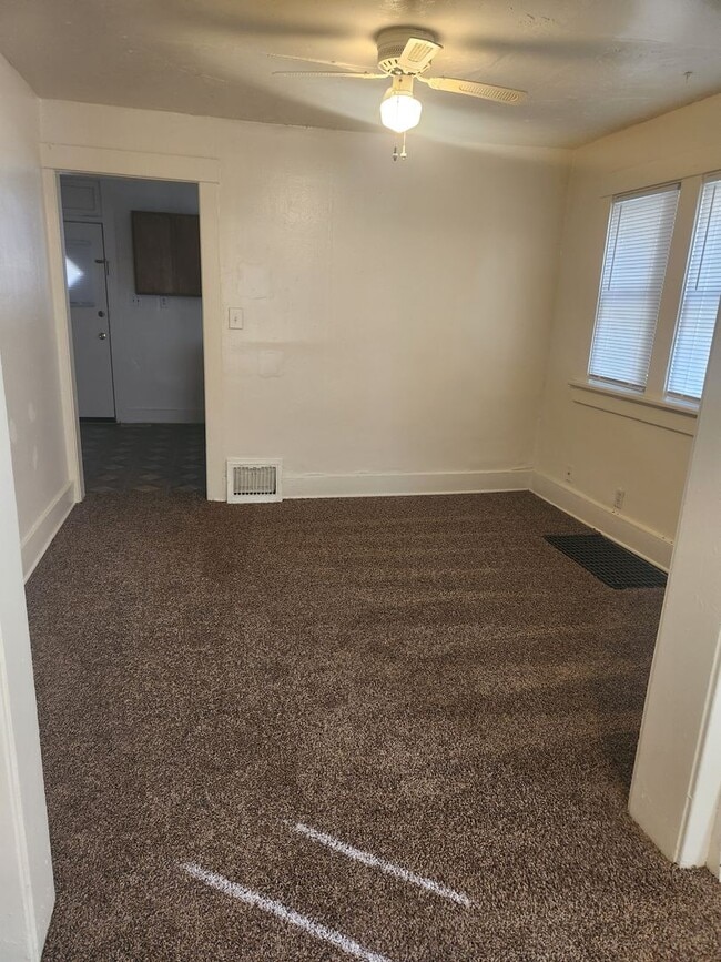 Photo - 2 BR Townhouse Near Saint Francis University