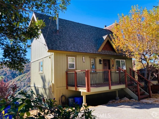 Building Photo - 1620 Edgecliff Dr Rental