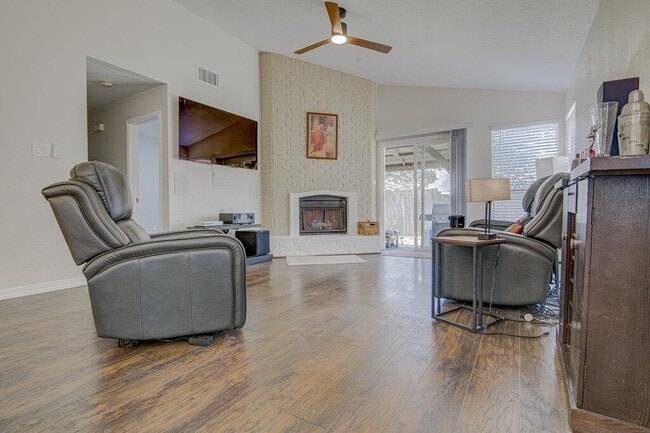 Photo - 2801 Norfolk Dr