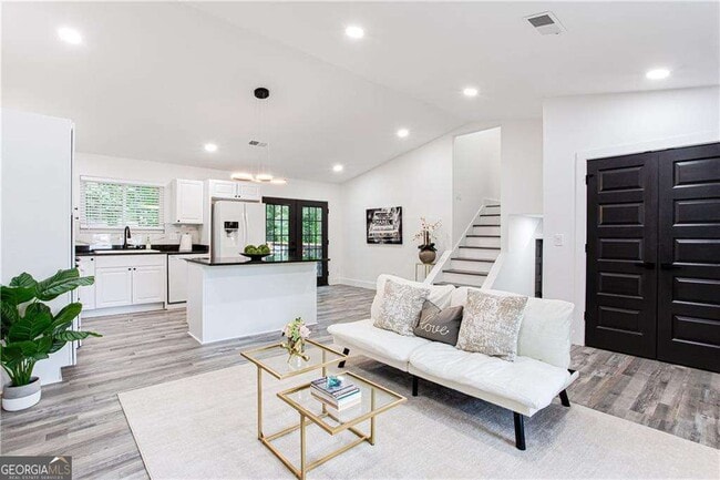 Photo - 3038 Sutter Ct SW