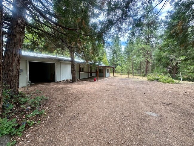 Building Photo - Rural Living at Its Finest – 2 Bedroom, 1 Bath Home in Keno