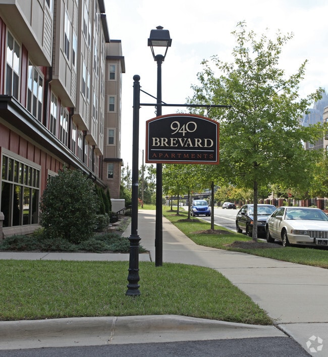 Photo - 940 Brevard