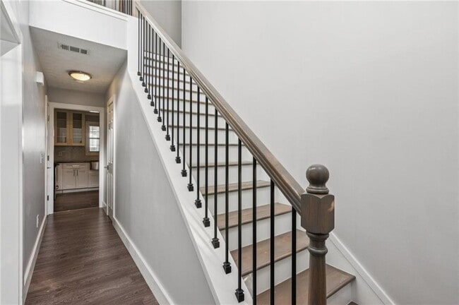 Photo - 2275 Eagle Pointe Ct NW