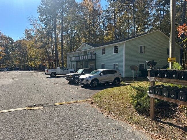 Photo - 23 Greenbriar* Unit #23-Greenbriar