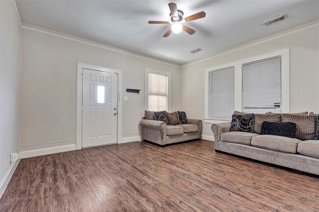 Photo - 4322 Avenue R 1/2