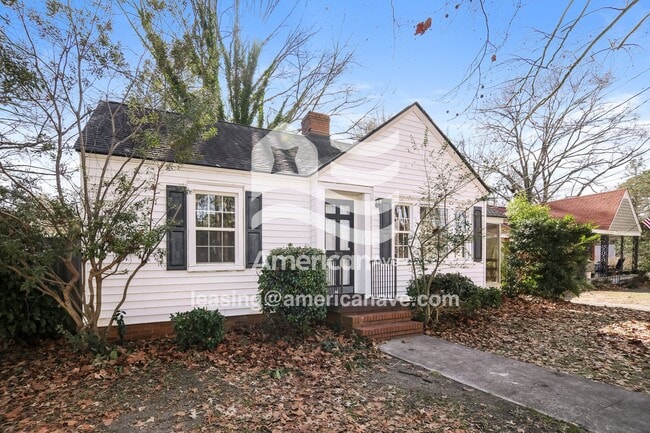 Photo - 203 Kincaid Ave NW