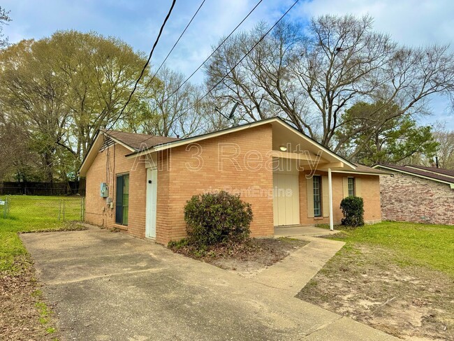 Photo - 523 Placid Dr