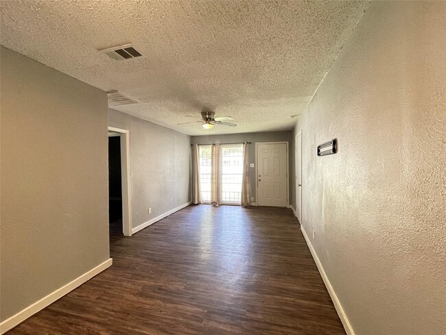 Photo - 5213 Anzio Rd