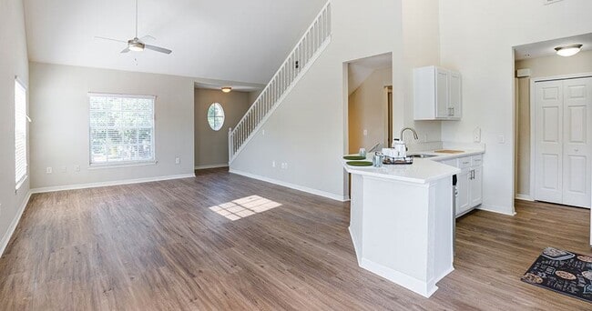Windermere at Lakes Edge Apartments