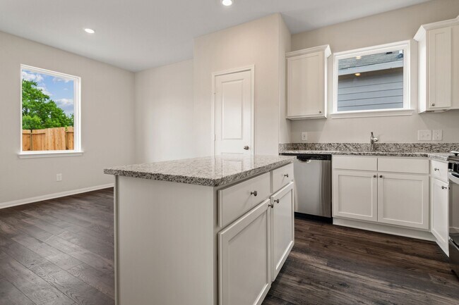 Photo - 345 Fastboy Ln