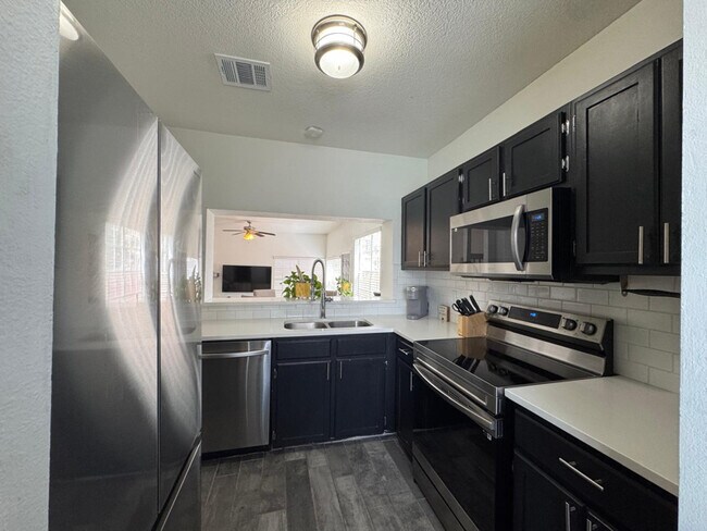 Photo - 22 Cross Canyon