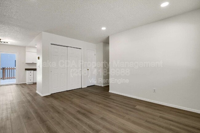 Photo - 906 N 2nd St