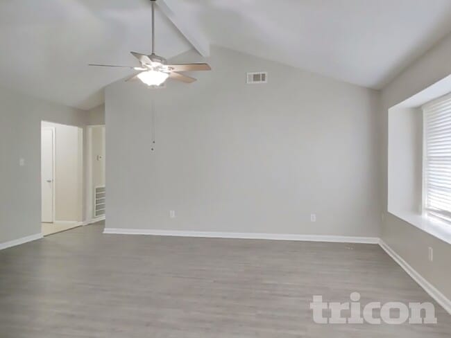 Photo - 23110 Newgate Dr