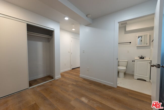 Photo - 1420 Alvarado Terrace Unidad 14