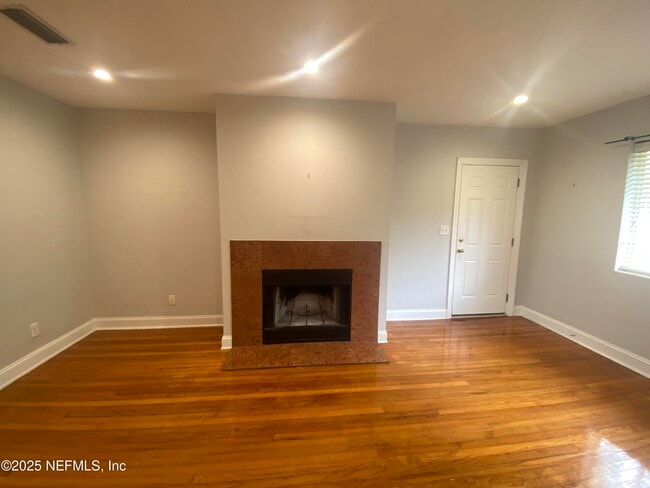 Photo - 2159 Riverside Ave Unit 7